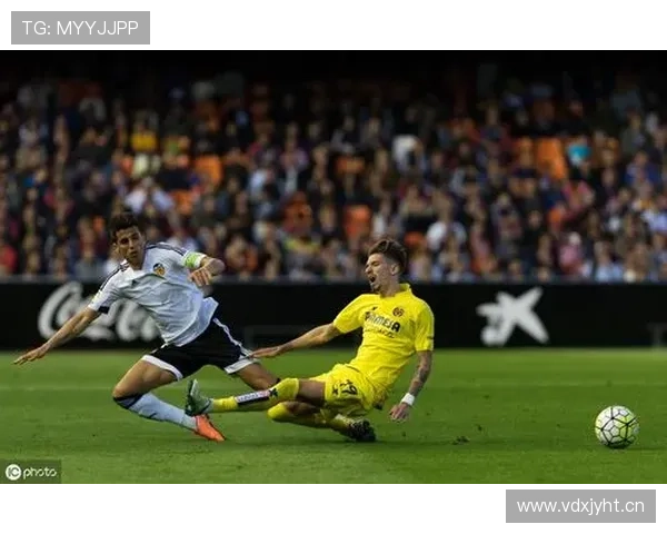 坎塞洛与阿什拉夫：控球能力与边路冲击力对比分析