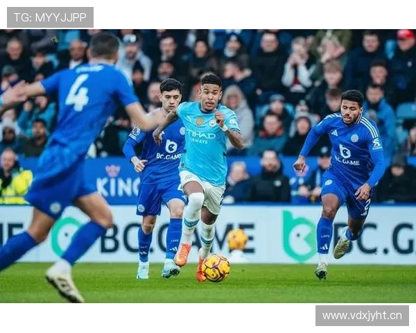 曼城更新迟缓,内部活力承压引发球队近期表现波动 曼城更新迟缓,内部活力承压引发球队近期表现波动