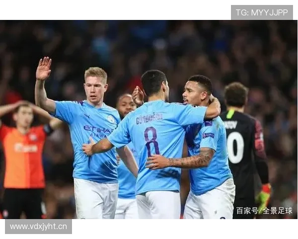 卡马文加欧冠对阵利物浦与曼城的关键出场分析