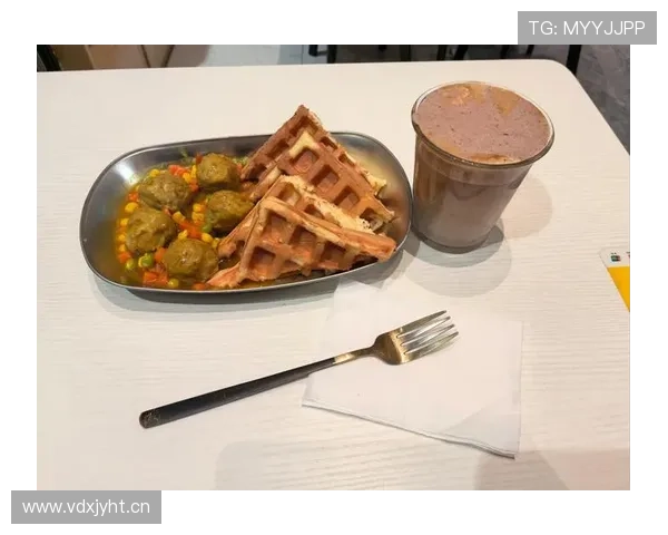 约书亚赛前喝的不是蛋白粉，是金箔拿铁？