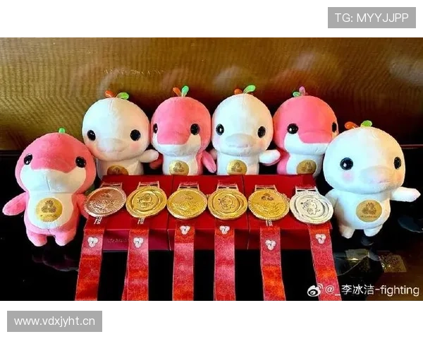 李冰洁训练完喝蛋白粉像我们喝奶茶一样勤快