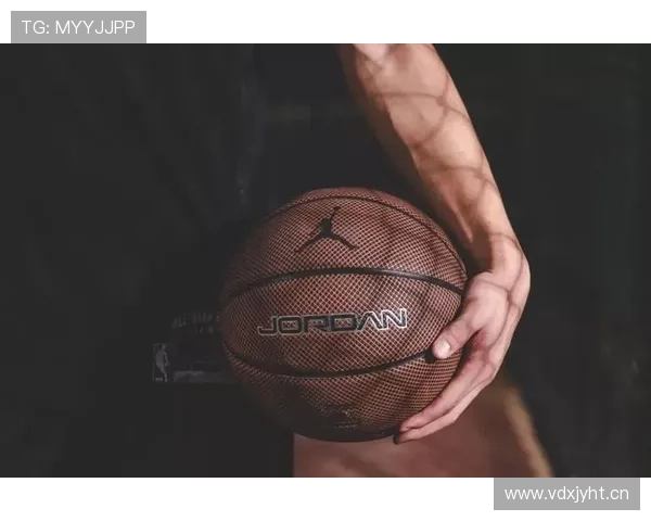 恩佐·费尔南德斯居然能边打球边玩手机，这节奏我跟不上啊！