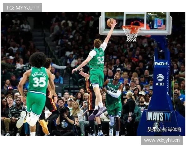 格兰特挡拆助攻提升快攻效率明显 拉开球队进攻空间