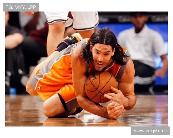 路易斯·斯科拉内线补篮效率提升显著 拉开与同期大个差距